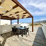 Apartamento The Olive Beachfront & *