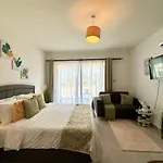 Apartment The Olive Beachfront & Kalogrea
