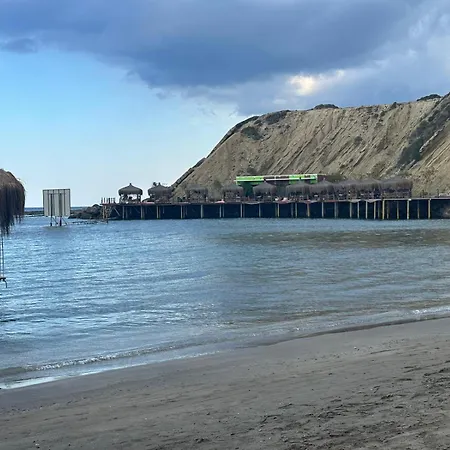 The Olive Beachfront & *