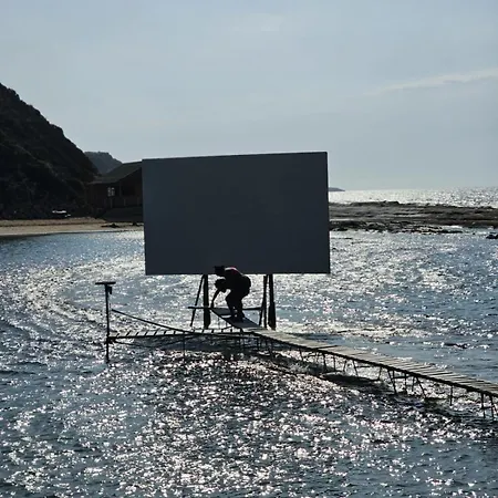 The Olive Beachfront & Appartamento Kalogrea