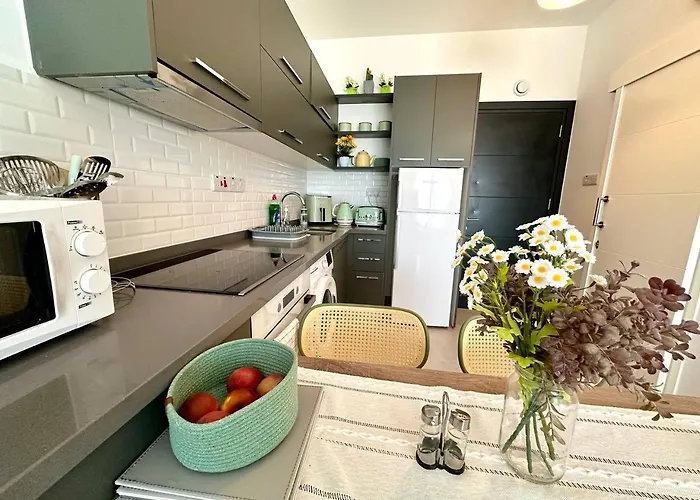 Lejlighed The Olive Beachfront & Kalogrea