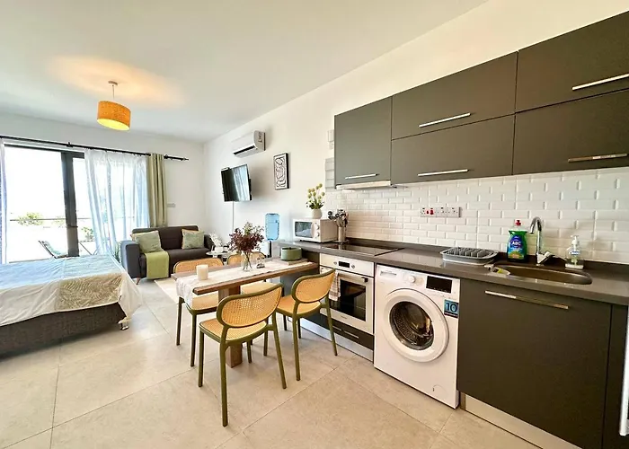 The Olive Beachfront & Lejlighed