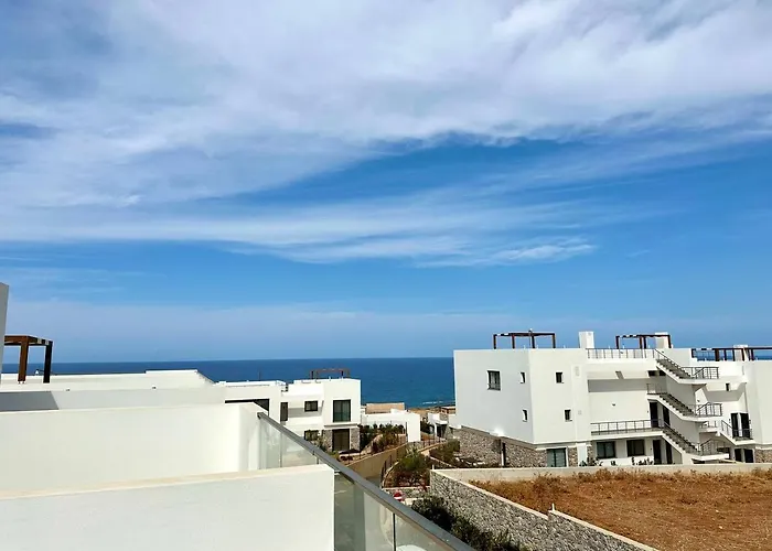 The Olive Beachfront & Lejlighed Kalogrea