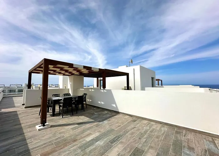 The Olive Beachfront & Lejlighed