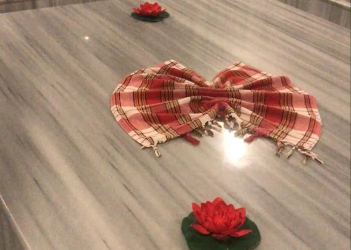 The Olive Beachfront & Lägenhet Kalogrea